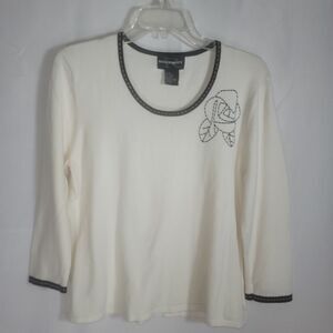 Vintage Cream Embroidered Rose Womens Knit Top Contrast Stitch Accent Size M